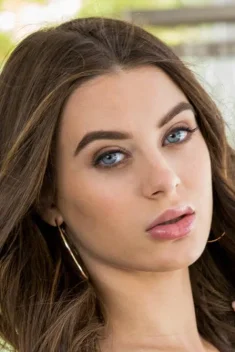 lana-rhoades-pornstar